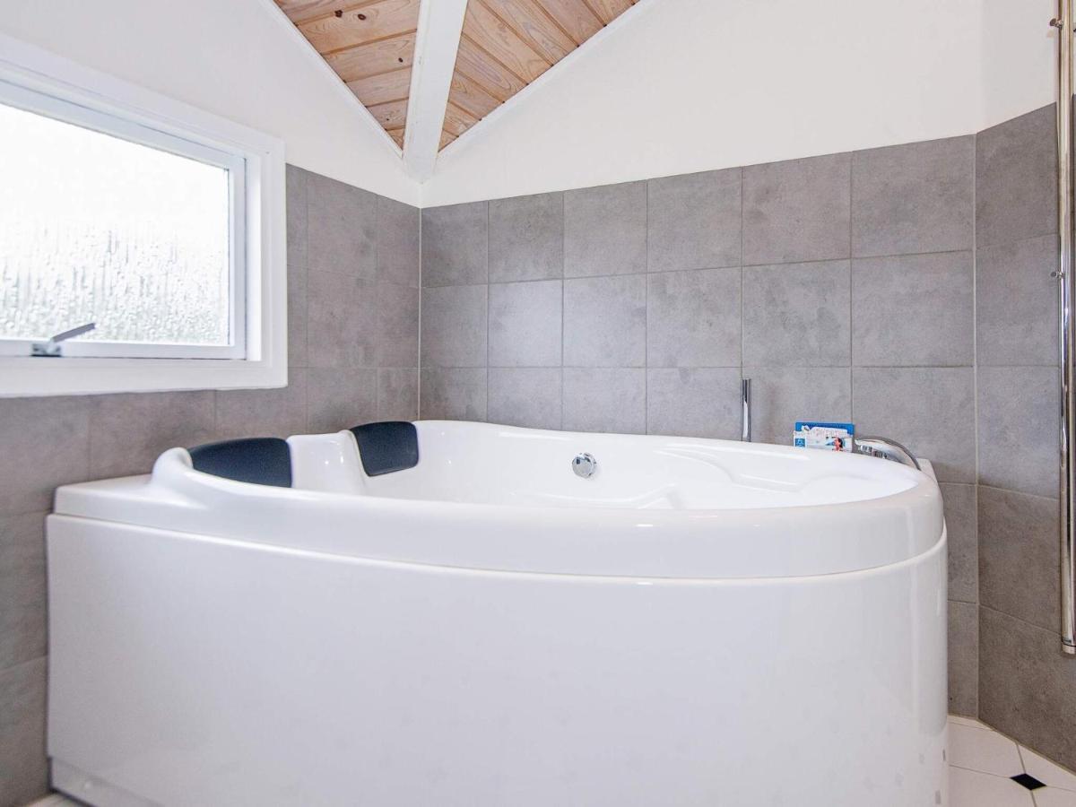 6 Person Holiday Home In R M Bolilmark Buitenkant foto
